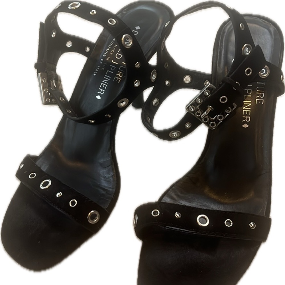 COUTURE DONALD J PLINER silver grommet black suede leather heels. EUC